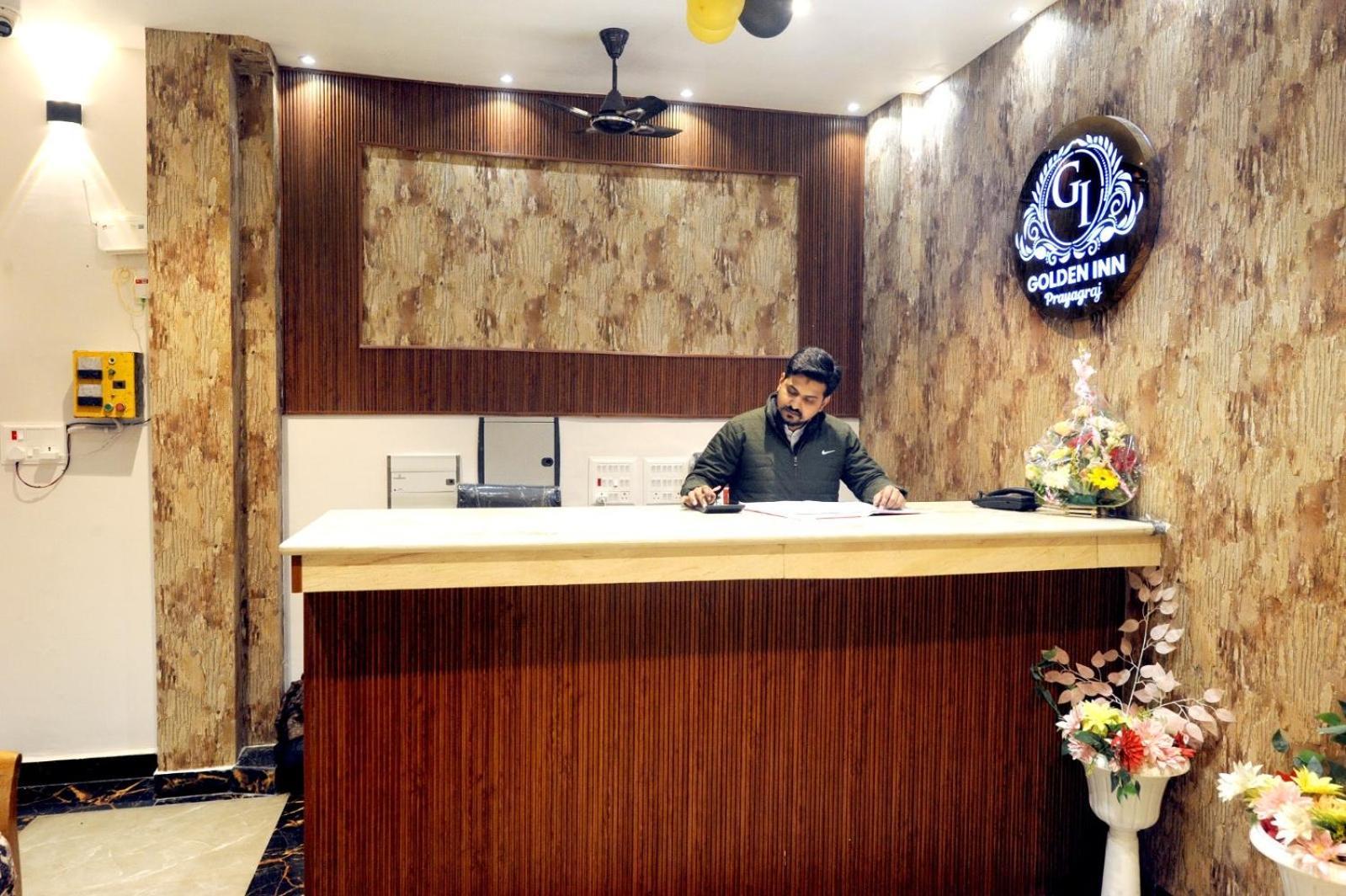 Golden Inn Allāhābād Junction 外观 照片